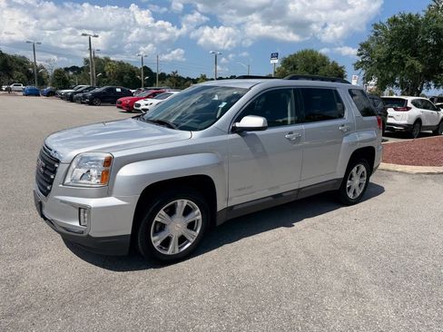 Used 2017 GMC Terrain SLE w/ Convenience Package AWD/4WD image 11