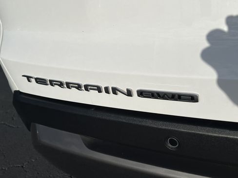 Used 2026 GMC Terrain Elevation AWD/4WD image 9