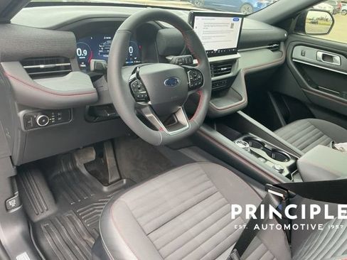 Used 2026 Ford Explorer ST-Line RWD image 25