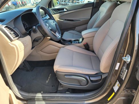 Used 2020 Hyundai Tucson SE image 10
