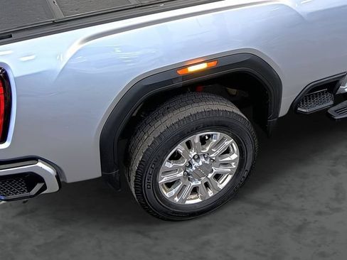 Used 2022 GMC Sierra 2500 Denali AWD/4WD image 13
