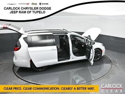 New 2026 Chrysler Pacifica Limited image 68