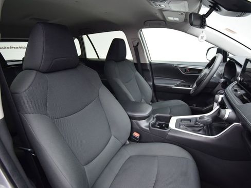 Used 2024 Toyota RAV4 LE image 17