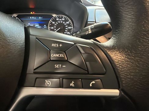 Used 2024 Nissan Altima 2.5 SV image 24