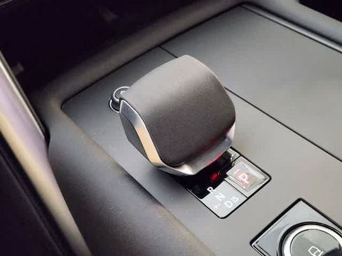 New 2026 Land Rover Discovery S AWD/4WD image 20