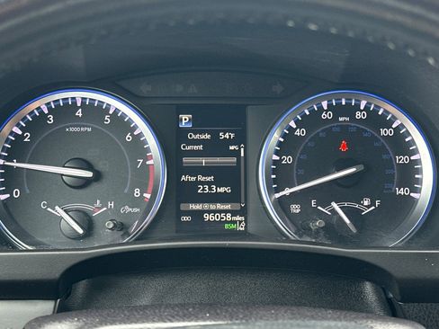 Used 2017 Toyota Highlander Limited AWD/4WD image 24