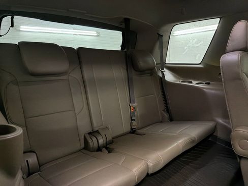 Used 2018 GMC Yukon SLT w/ Open Road Package RWD image 28