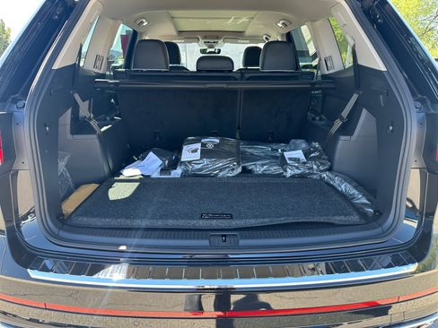 New 2025 Volkswagen Atlas SEL Premium R-Line image 34