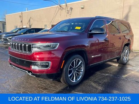 Used 2024 Jeep Wagoneer L Series III w/ Premium Group I image 1