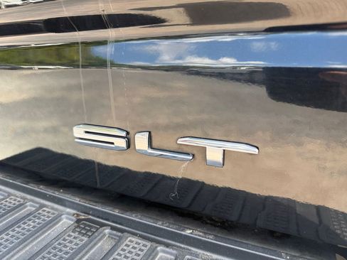 Used 2022 GMC Sierra 1500 SLT w/ SLT Premium Plus Package image 16