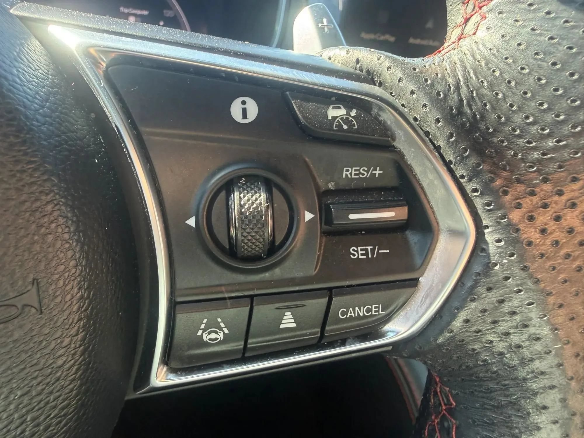 Used 2023 Acura MDX A-Spec AWD/4WD image 12