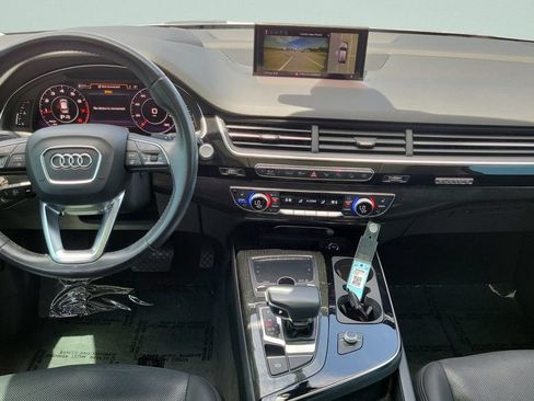 Used 2019 Audi Q7 3.0T Prestige w/ Prestige Package AWD/4WD image 11