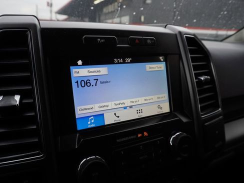 Used 2019 Ford F150 XLT image 17