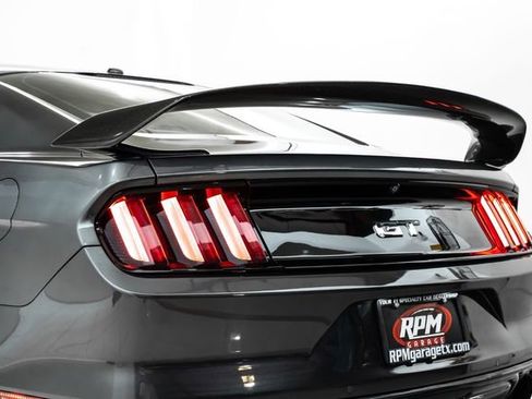 Used 2017 Ford Mustang GT Premium w/ GT Performance Package RWD image 11