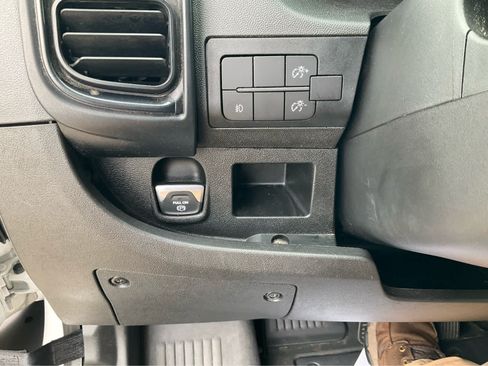 Used 2024 RAM ProMaster 2500 w/ Convenience Group FWD image 14