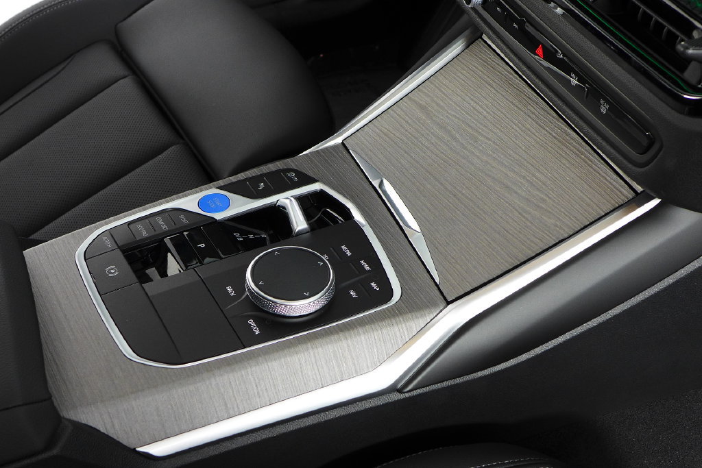 Certified 2025 BMW i4 eDrive40 RWD image 15