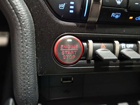 Used 2021 Ford Mustang Shelby GT500 w/ Technology Package RWD image 35