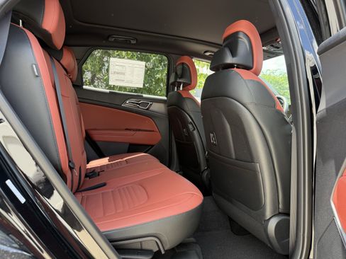 New 2025 Kia Sportage SX image 20