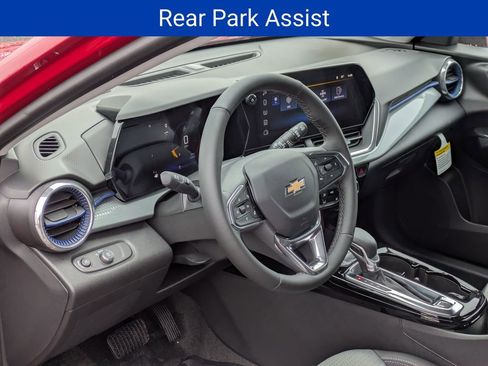 New 2026 Chevrolet Trax LT w/ Driver Confidence Package image 10