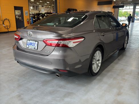 Used 2020 Toyota Camry XLE w/ Driver Assist Package FWD image 7