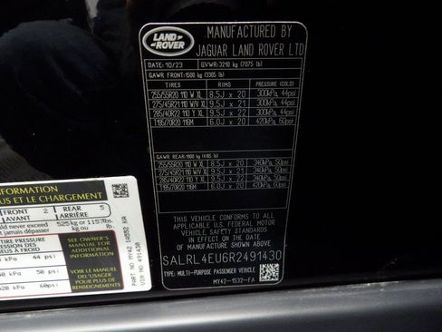 Used 2024 Land Rover Discovery Dynamic SE image 50