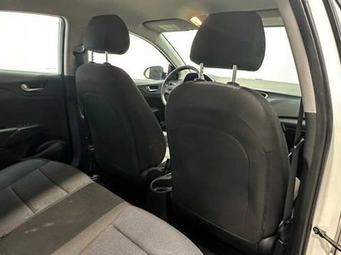 Used 2021 Hyundai Accent SE FWD image 10