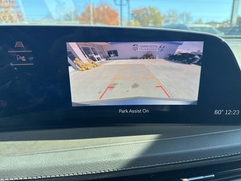 Used 2024 Cadillac XT4 Premium Luxury image 21