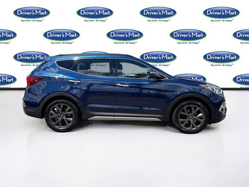 Used 2018 Hyundai Santa Fe Sport w/ Cargo Package FWD image 8