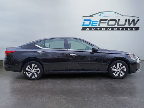 New 2025 Nissan Altima 2.5 S image 2