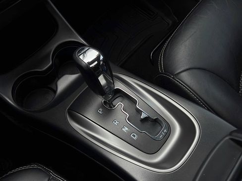 Used 2015 Dodge Journey Crossroad w/ Flexible Seating Group image 29