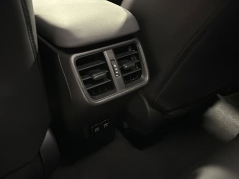 Used 2019 Lexus UX 200 F Sport FWD image 17