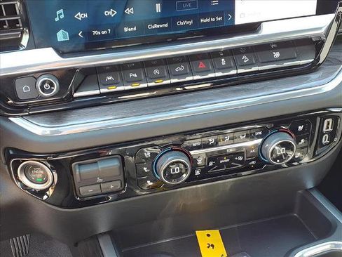 Used 2025 Chevrolet Silverado 1500 LTZ w/ Technology Package image 13