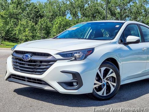 Used 2024 Subaru Legacy Premium AWD/4WD image 2