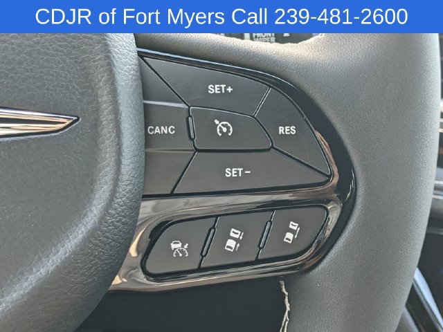New 2026 Chrysler Pacifica Select FWD image 20