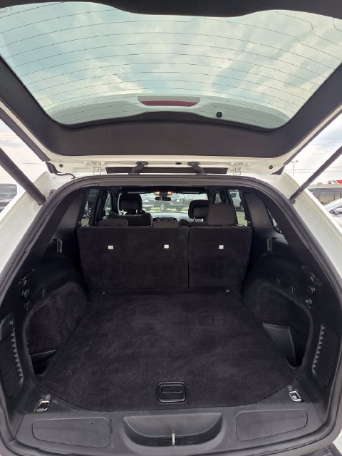 Used 2020 Jeep Grand Cherokee Laredo w/ Security & Convenience Group AWD/4WD image 10