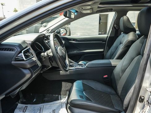 Used 2018 Toyota Camry XSE w/ Driver Assist Package FWD image 17