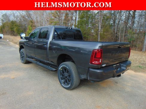 New 2026 RAM 2500 Big Horn AWD/4WD image 10