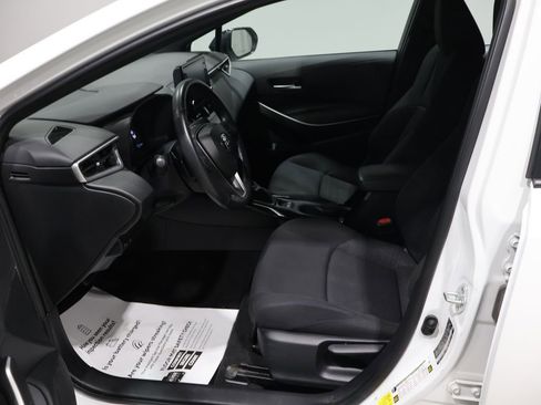 Used 2022 Toyota Corolla SE image 9