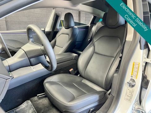Used 2025 Tesla Model 3 Long Range RWD image 7