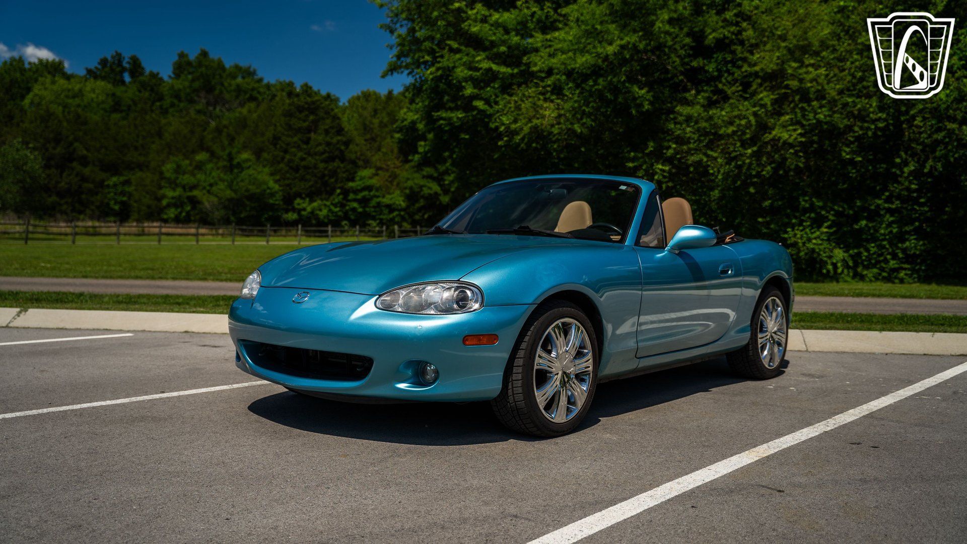 Used 2001 MAZDA MX-5 Miata RWD image 6