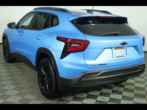 Used 2025 Chevrolet Trax ACTIV w/ Driver Confidence Package image 18