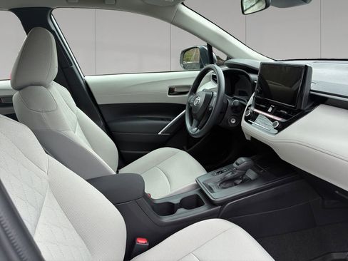 New 2026 Toyota Corolla Cross L AWD/4WD image 17