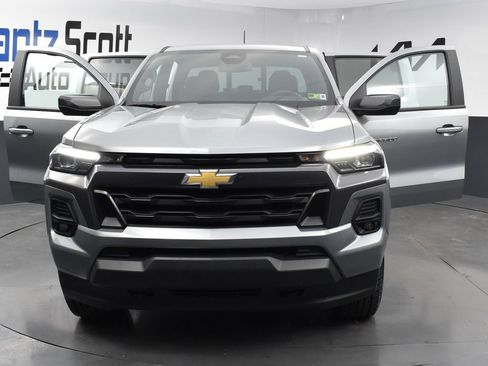 Used 2024 Chevrolet Colorado LT w/ LT Convenience Package III AWD/4WD image 25
