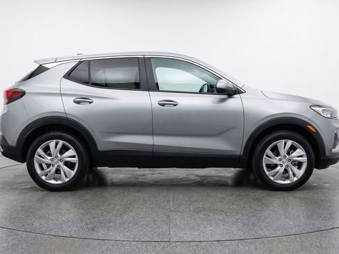 Used 2025 Buick Encore GX Preferred FWD image 11