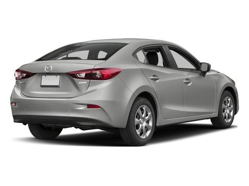Used 2017 MAZDA MAZDA3 Sport w/ Preferred Equipment Package FWD image 5