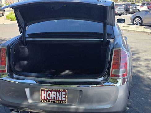 Used 2014 Chrysler 300 RWD image 12