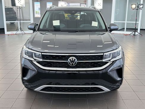 Certified 2023 Volkswagen Taos SEL AWD/4WD image 6