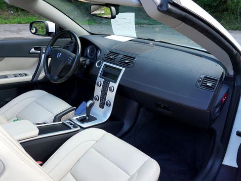 Used 2011 Volvo C70 T5 image 14