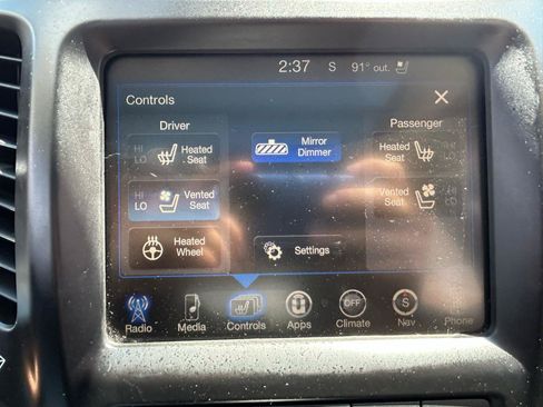 Used 2016 Jeep Cherokee Trailhawk w/ Leather Interior Group AWD/4WD image 24