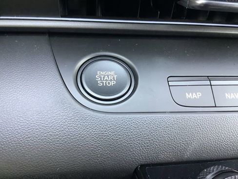 Certified 2025 Hyundai Elantra SEL w/ Cargo Package image 36